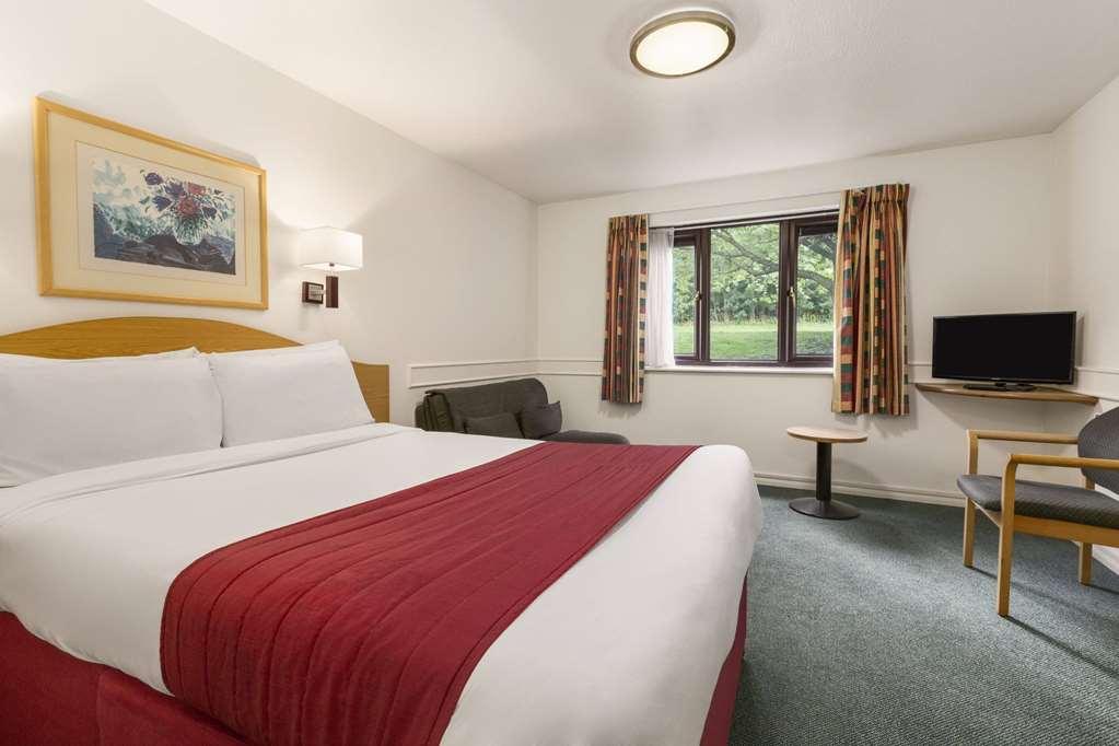 فندق Ramada Bristol West Easton in Gordano الغرفة الصورة
